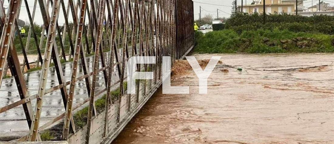 Λακωνία: Ο Ευρώτας έφτασε στο ύψος της γέφυρας - Ζημιές και στην Μάνη (εικόνες)
