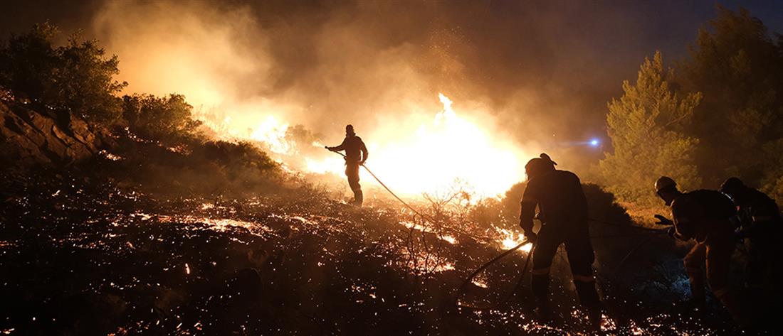Φωτιά στην Πεντέλη - Στυλιανίδης: Ξεπέρασαν τα 100 χλμ/ώρα οι ριπές του ανέμου