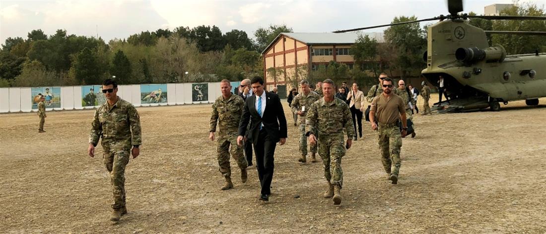 Στο Αφγανιστάν ο Υπουργός Άμυνας των ΗΠΑ (εικόνες)