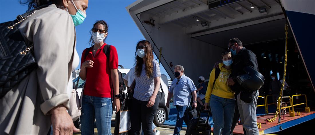 Κορονοϊός: Κόντρα κυβέρνησης - ΣΥΡΙΖΑ για μάσκες και εμβόλια 