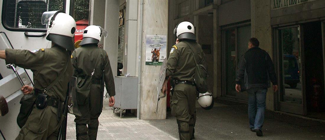 Σπύρου Τρικούπη: Επίθεση στη διμοιρία των ΜΑΤ