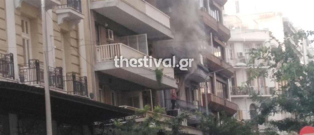 Θεσσαλονίκη: φωτιά σε διαμέρισμα (εικόνες)