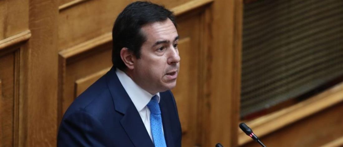 Βουλή - Μηταράκης: MyELAS, νέες ταυτότητες και… κλήσεις απευθείας στο taxis