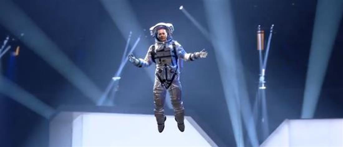 Ο Τζόνι Ντεπ εμφανίστηκε ως αστροναύτης στα MTV Awards (βίντεο)