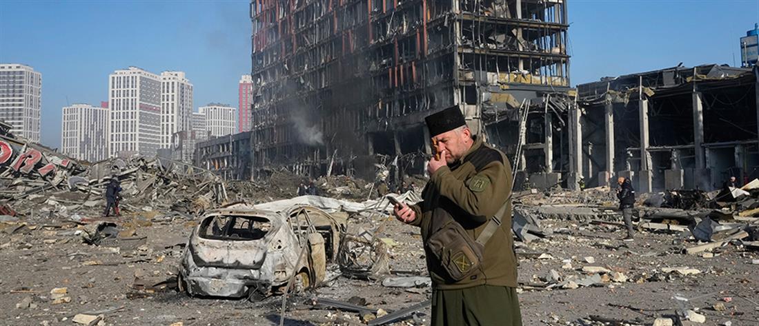 Πόλεμος στην Ουκρανία: Ο Ζελένσκι απαιτεί όπλα από χώρες της Δύσης