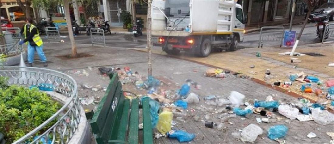 Κυψέλη - πλατεία Αγίου Γεωργίου: Μάζεψαν 50 σακούλες σκουπίδια μετά από κορονοπάρτι