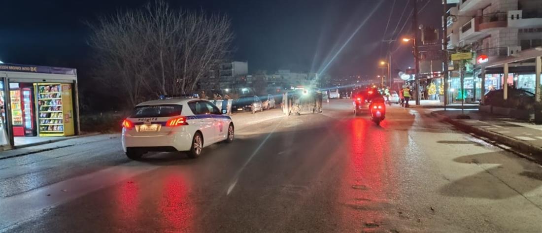 Τροχαίο - Θεσσαλονίκη: Τραυματίας από ανατροπή αυτοκινήτου (εικόνες)