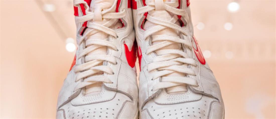 NBA - Μάικλ Τζόρνταν: Παπούτσια του πουλήθηκαν σε τιμή ρεκόρ