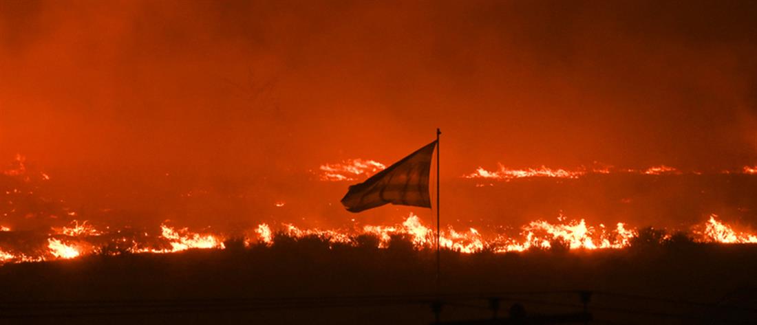 'Εβρος: Φωτιά σε Αλεξανδρούπολη και Δαδιά - Θρήνος και αδιάκοπη μάχη με τις φλόγες (εικόνες)