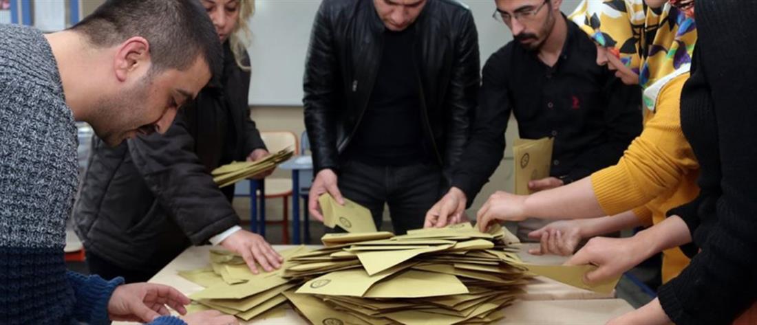 Τουρκία: “κλείδωσαν” οι εκλογές για 14 Μαΐου