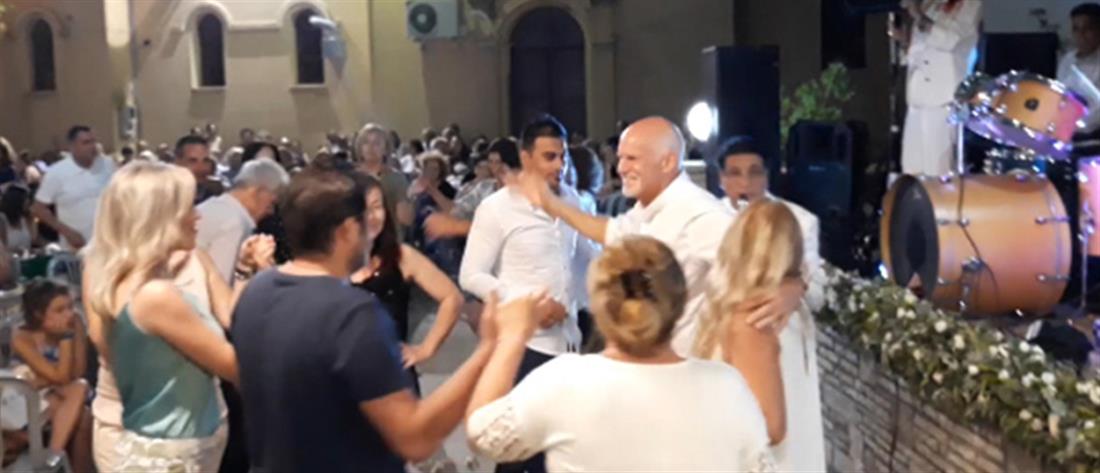Ο Γιώργος Παπανδρέου έσυρε τον… χορό σε πανηγύρι (βίντεο)