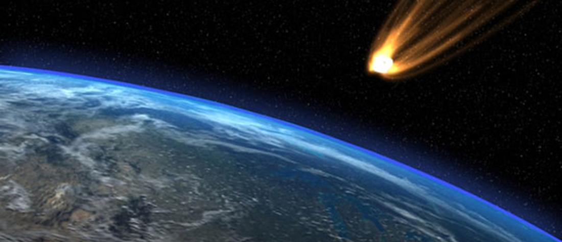 Κομήτης πλησιάζει ολοένα και περισσότερο τη Γη