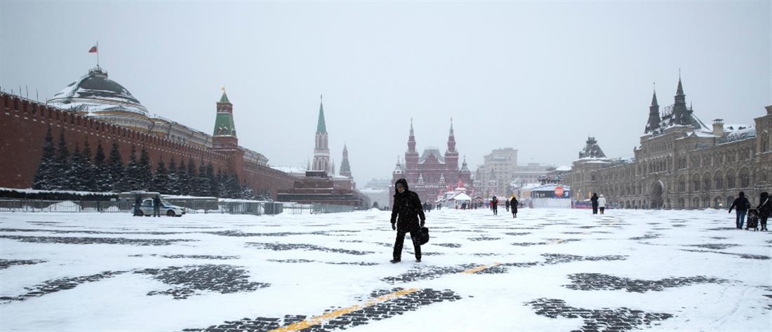 Ρωσία: Ρεκόρ χιονόπτωσης στη Μόσχα (εικόνες)