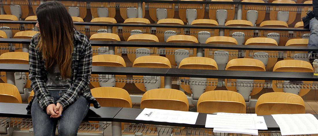 ΣΥΡΙΖΑ για νομοσχέδιο ΑΕΙ: Ο Μητσοτάκης αφήνει εκτός 25000 μαθητές
