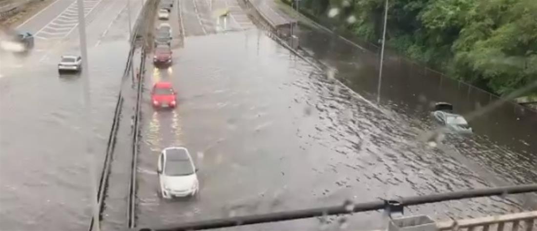 Λονδίνο: Πλημμύρες από την καλοκαιρινή καταιγίδα (βίντεο)