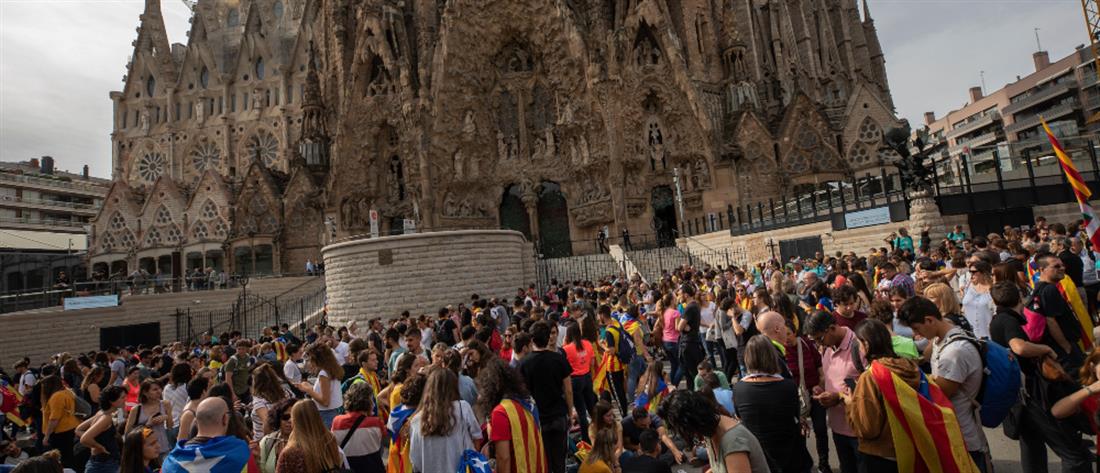 Αναβρασμός στην Βαρκελώνη: Έκλεισε η Σαγράδα Φαμίλια (βίντεο)