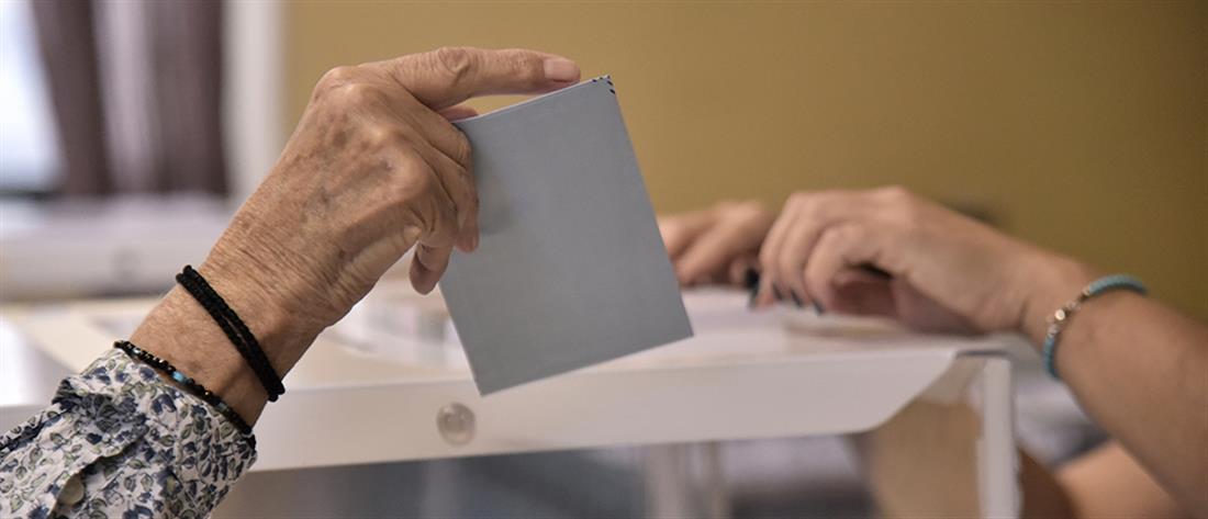 Εκλογές – Λήμνος: Δικαστικός αντιπρόσωπος πήγε για ύπνο και άφησε τα ψηφοδέλτια αμέτρητα