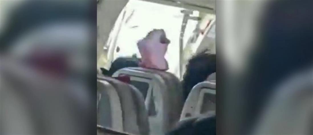 Επιβάτης άνοιξε έξοδο κινδύνου σε αεροπλάνο εν πτήσει - Η απίθανη δικαιολογία του (βίντεο)
