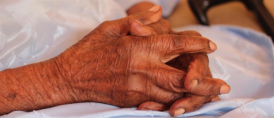 Ασθενής 103 ετών νίκησε τον κορονοϊό
