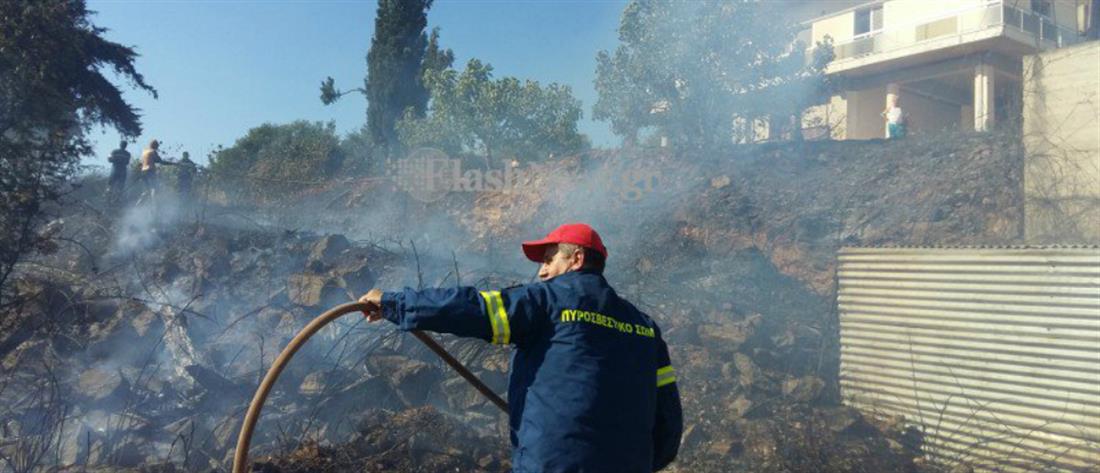 Συναγερμός για φωτιά στα Χανιά – απειλήθηκαν σπίτια, κάηκαν αυτοκίνητα (εικόνες)