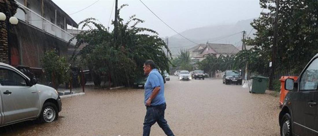 “Έβρεξε” προβλήματα στο Αγρίνιο (εικόνες)