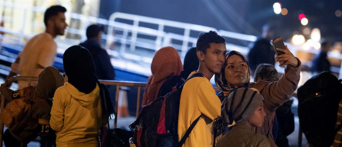 Πειραιάς: στο λιμάνι πρόσφυγες και μετανάστες από νησιά του ανατολικού Αιγαίου