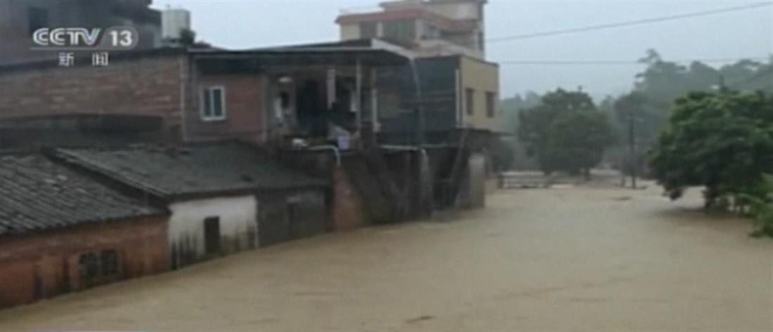 Πλημμύρες και καταστροφές στην Κίνα (εικόνες)