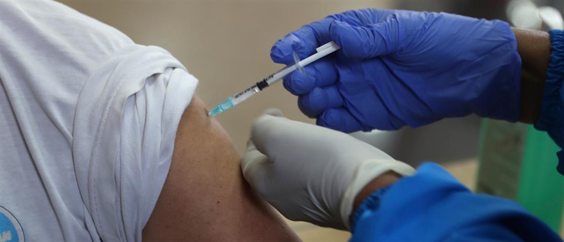 Κικίλιας για εμβολιασμούς: Πάνω από 100000 ραντεβού από πολίτες 40 - 44 ετών