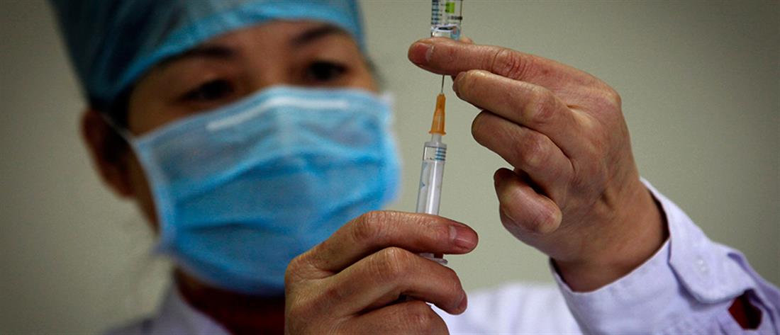 “Καμπανάκι” για τα εμβόλια - αγωγή σε ασθενείς με κορονοϊό εκτός νοσοκομείων