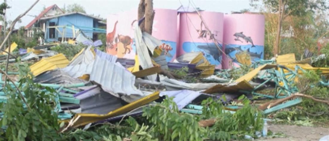 Ταϊλάνδη: Νεκροί μαθητές από κατάρρευση στέγης γηπέδου (εικόνες)