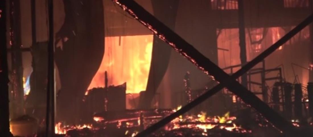Μύκονος: Μεγάλη φωτιά σε εστιατόριο (βίντεο)