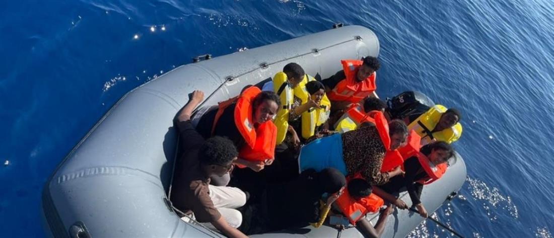 Πύλος - Λιμενικό: Μεγάλη επιχείρηση διάσωσης δεκάδων μεταναστών 