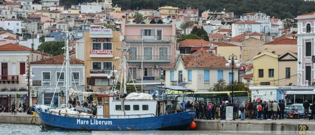 Μυτιλήνη: Κάτοικοι εμπόδισαν πλοίο MKO να “πιάσει” στο λιμάνι