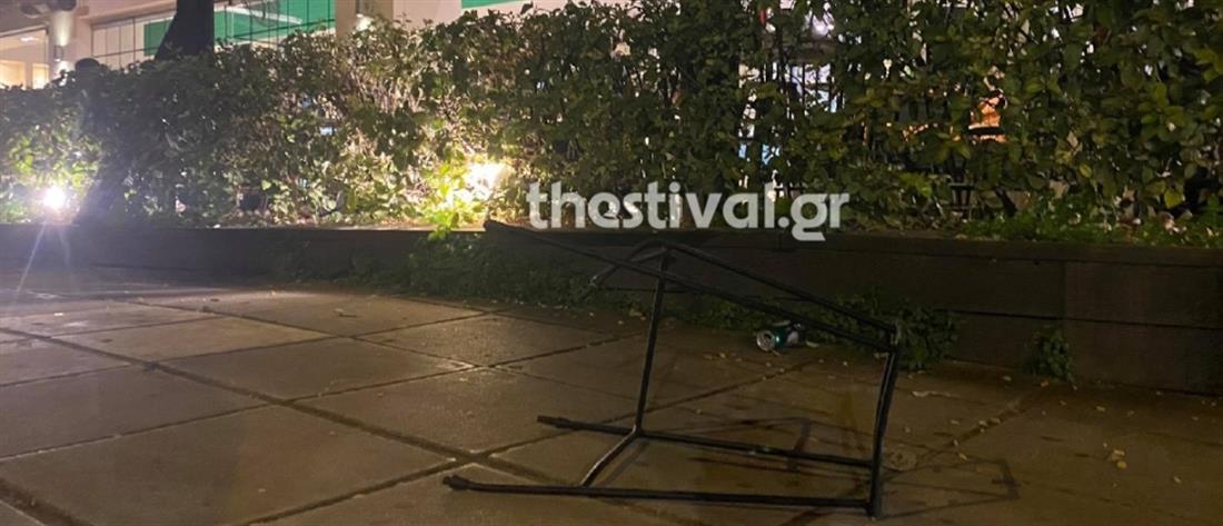 Θεσσαλονίκη: επίθεση με ρόπαλα σε παρέα που καθόταν σε καφετέρια (εικόνες)