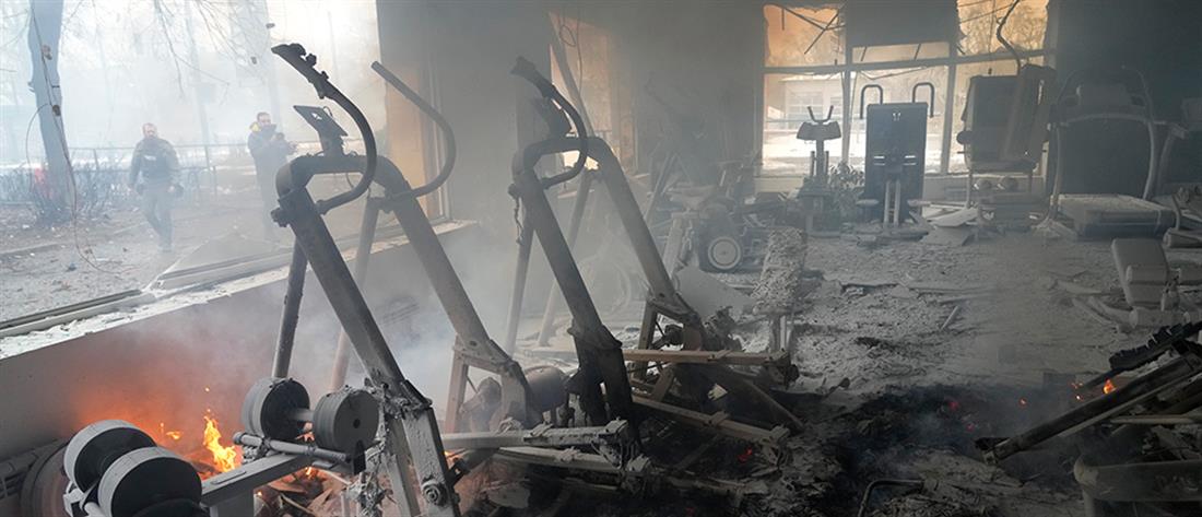 Πόλεμος στην Ουκρανία: Βόμβες στο Κίεβο - Οδομαχίες στο Χάρκοβο