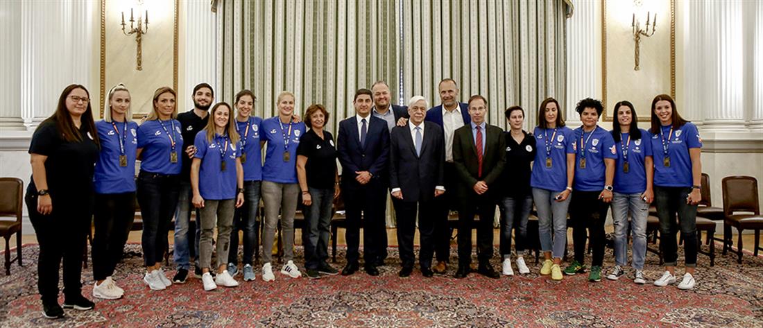 Στον Πρόεδρο της Δημοκρατίας η Εθνική Ομάδα Μπάσκετ Κωφών Γυναικών