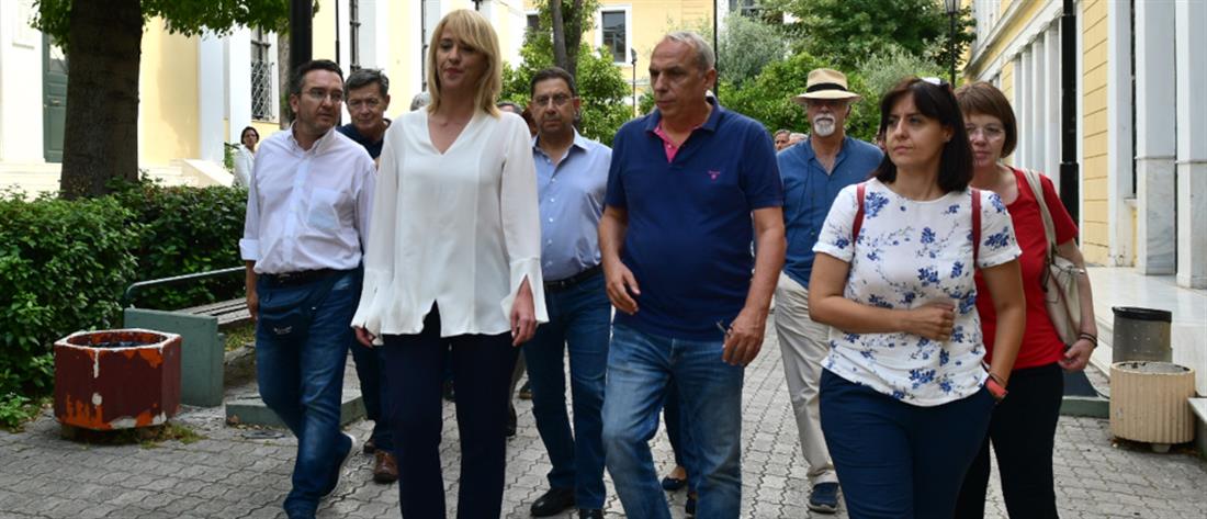 Ρένα Δούρου: Ελεύθερη μετά την απολογία για την τραγωδία στην Μάνδρα