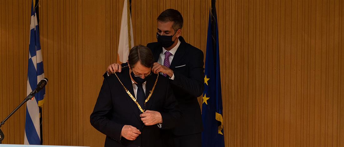 Χρυσό Μετάλλιο Αξίας της Πόλεως των Αθηνών στον Νίκο Αναστασιάδη (εικόνες)