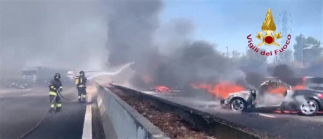 Ιταλία: Φονική σύγκρουση φορτηγών που τυλίχθηκαν στις φλόγες (βίντεο)