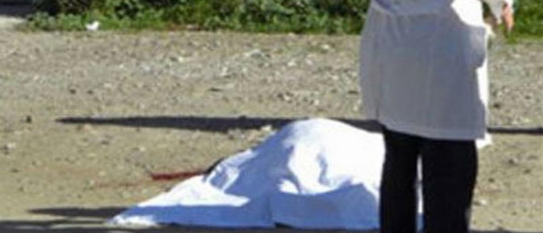 Κορινθία: μυστήριο με νεκρή γυναίκα στην άκρη του δρόμου
