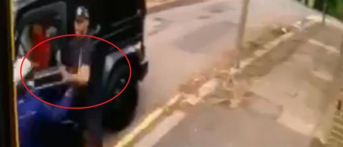 Επίθεση με μαχαίρι στον Οζίλ - Τον έσωσε ο Κολάσινατς (βίντεο ντοκουμέντο)