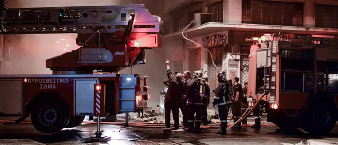 Πανικός από φωτιά σε νυχτερινό κέντρο στην Αθήνα