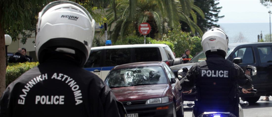 Μαγνησία: Αστυνομικός δάγκωσε, έγδυσε και εγκατέλειψε τον ερωτικό αντίζηλο του 