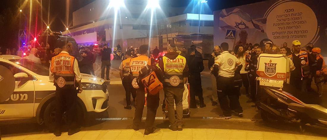 Ιερουσαλήμ: Αυτοκίνητο έπεσε πάνω πλήθος (εικόνες)