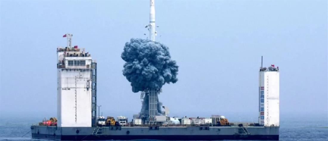 Η Κίνα εκτόξευσε για πρώτη φορά πύραυλο από τη θάλασσα