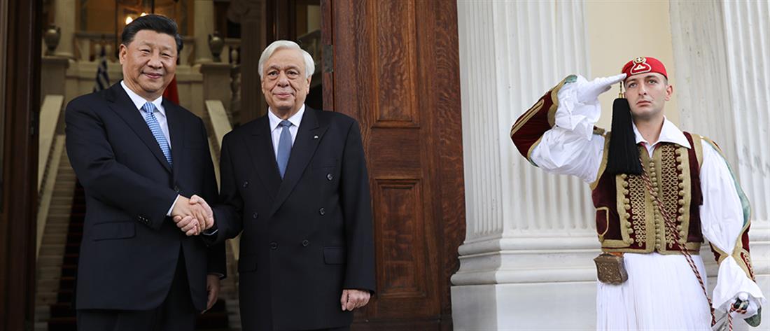Παυλόπουλος – Τζινπίνγκ: θερμή υποδοχή στο Προεδρικό Μέγαρο