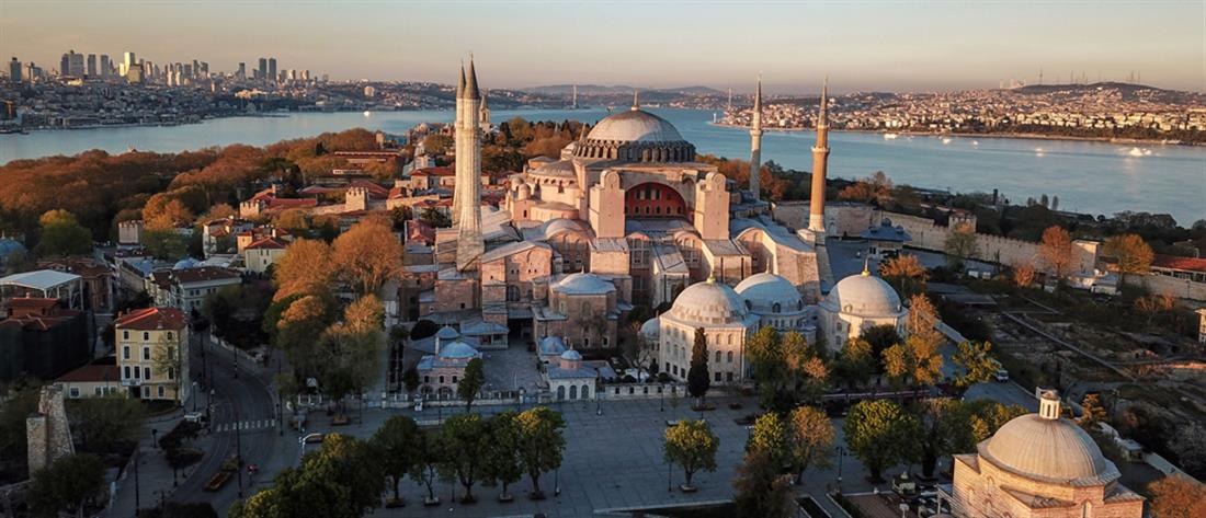 Αγία Σοφία: Η Τουρκία κατηγορεί τον Δένδια για επεκτατικές βλέψεις 