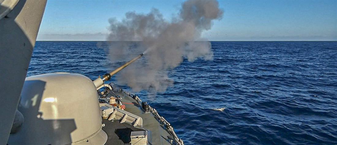 Πολεμικό Ναυτικό: Εντυπωσιακές εικόνες από άσκηση στο Αιγαίο