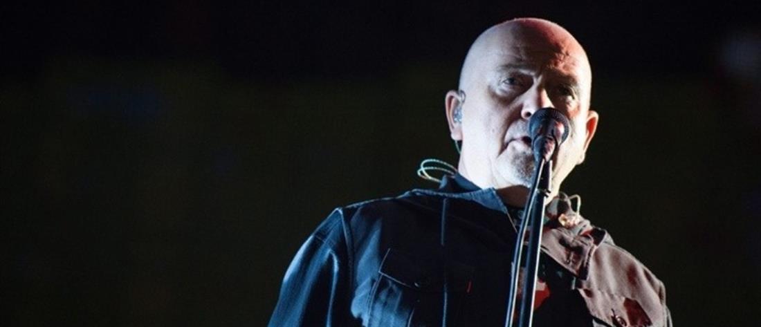 Peter Gabriel: νέα εκτέλεση του “Biko” από διάσημους καλλιτέχνες (βίντεο)