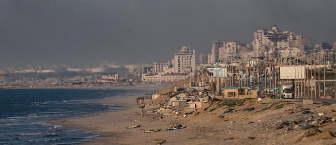 Γάζα: Ρίψη αμερικανικής βοήθειας από αέρος (εικόνες)